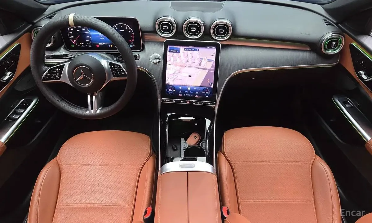 MERCEDES-BENZ C300 4MATIC AVANTGARDE 2023