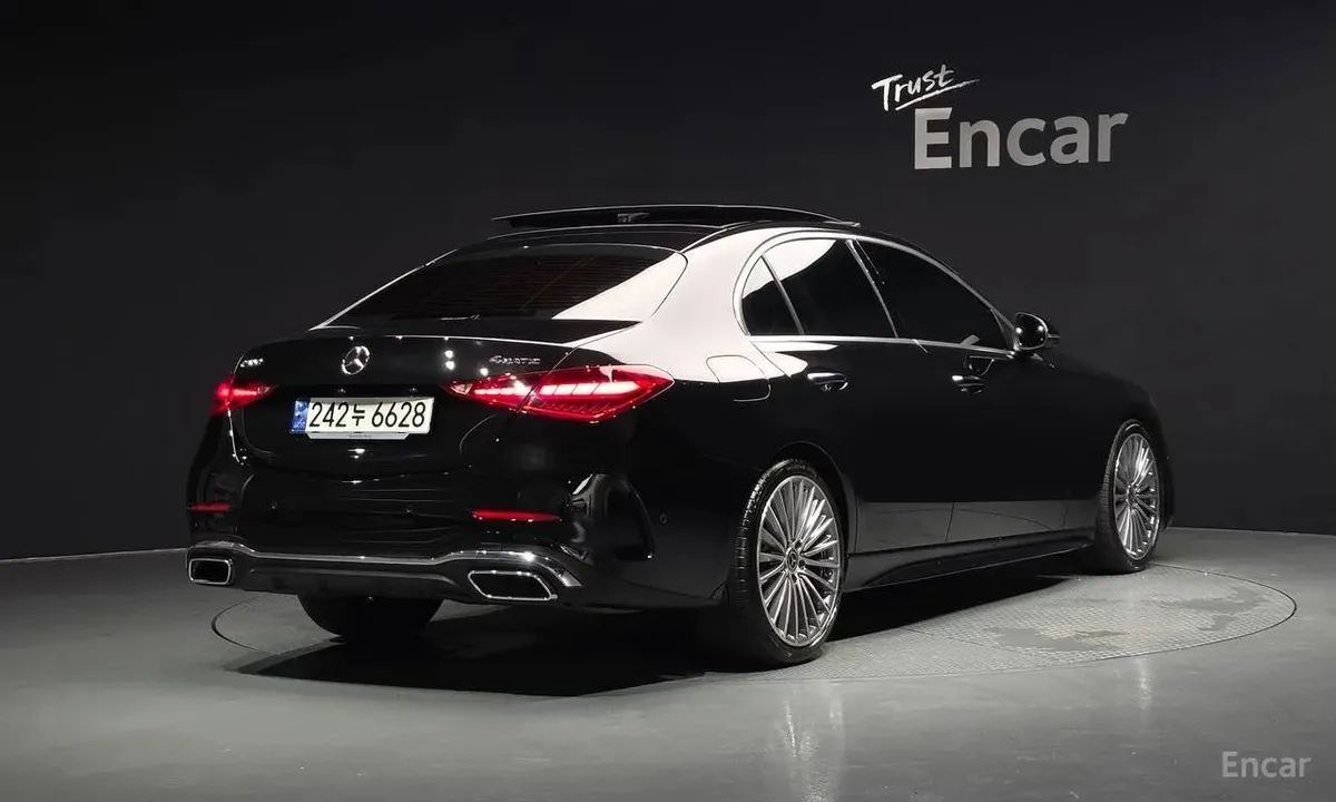 MERCEDES-BENZ C300 4MATIC AMG-LINE 2023