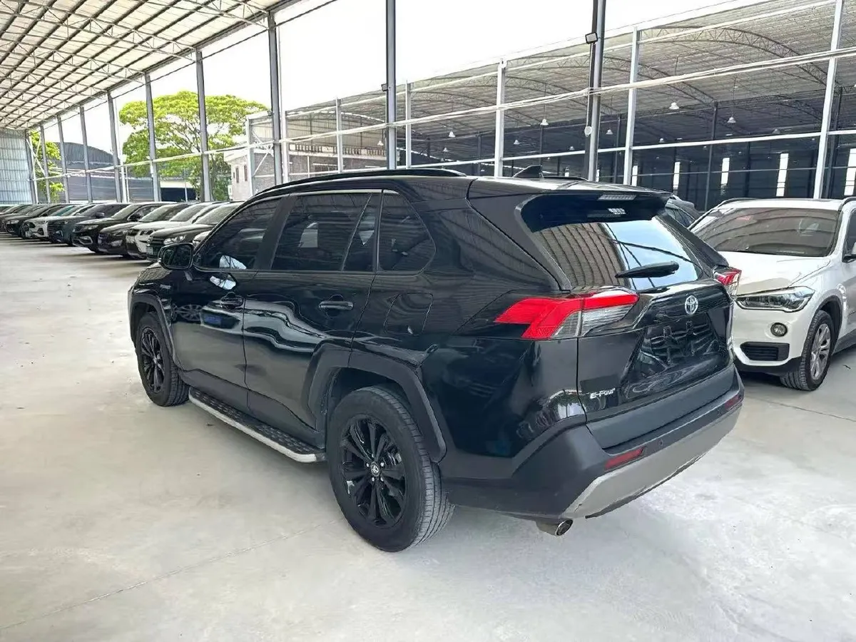 TOYOTA RAV4 HYBRID 2023