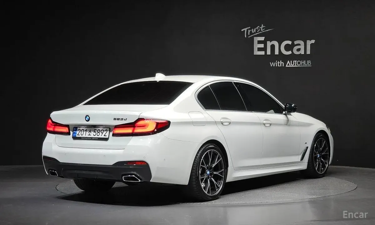 BMW 5 SERIES 2023