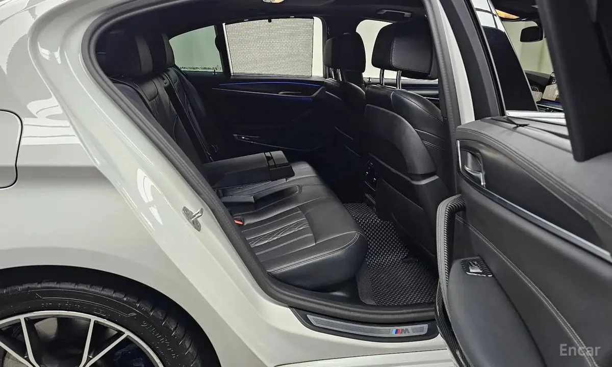 BMW 5 SERIES 2023