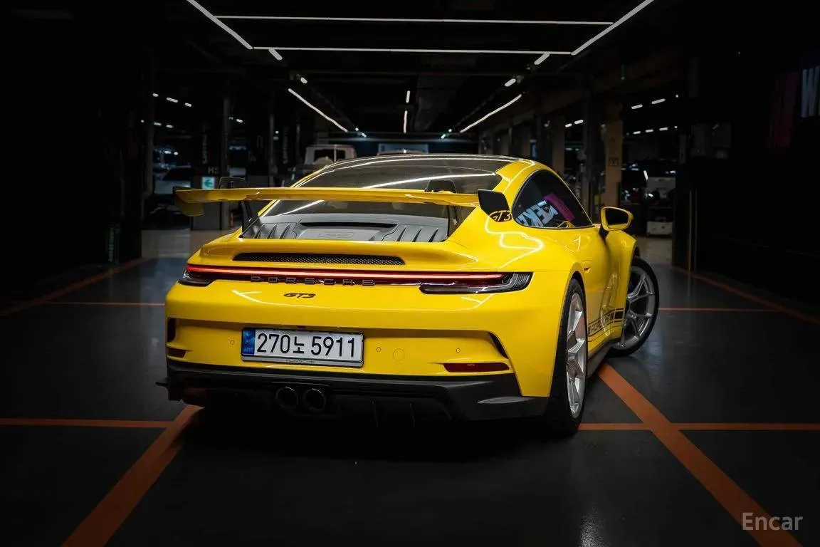 PORSCHE 911 2022