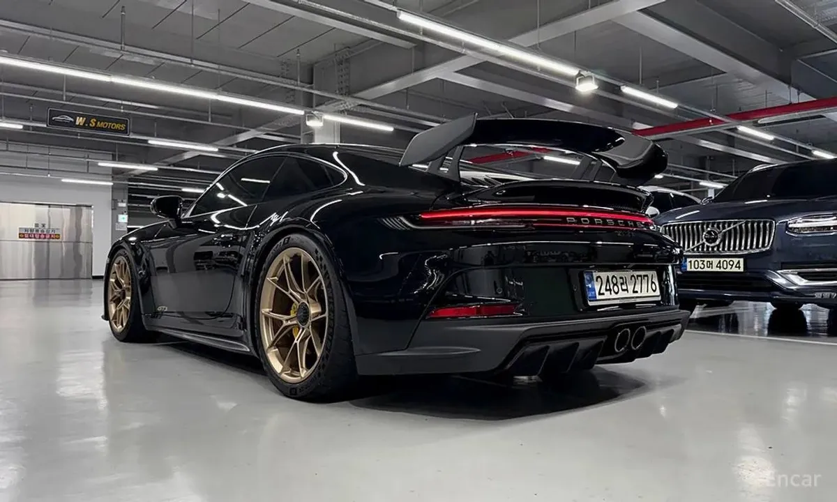 PORSCHE 911 2022