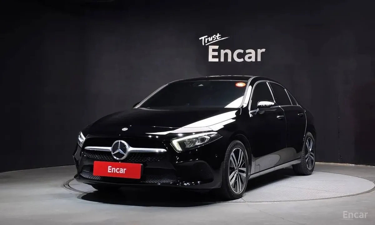 MERCEDES-BENZ A220 SEDAN 2022