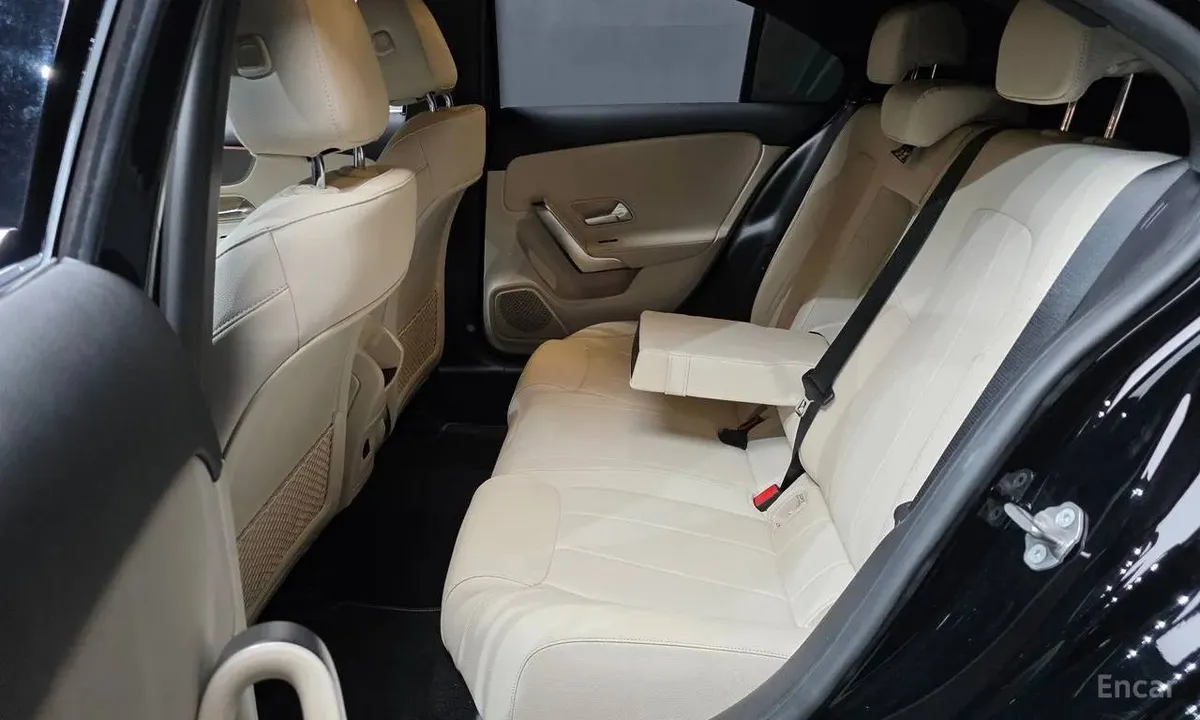 MERCEDES-BENZ A220 SEDAN 2022
