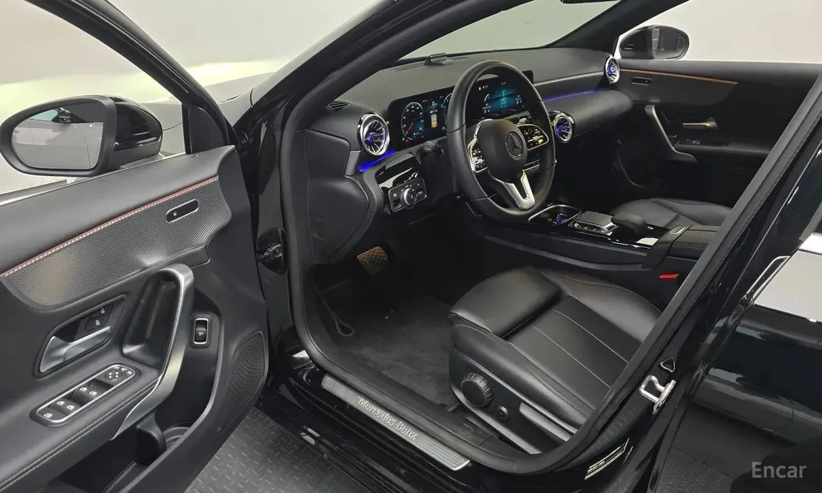 MERCEDES-BENZ A220 SEDAN 2022