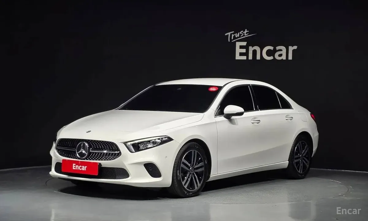 MERCEDES-BENZ A220 SEDAN 2022