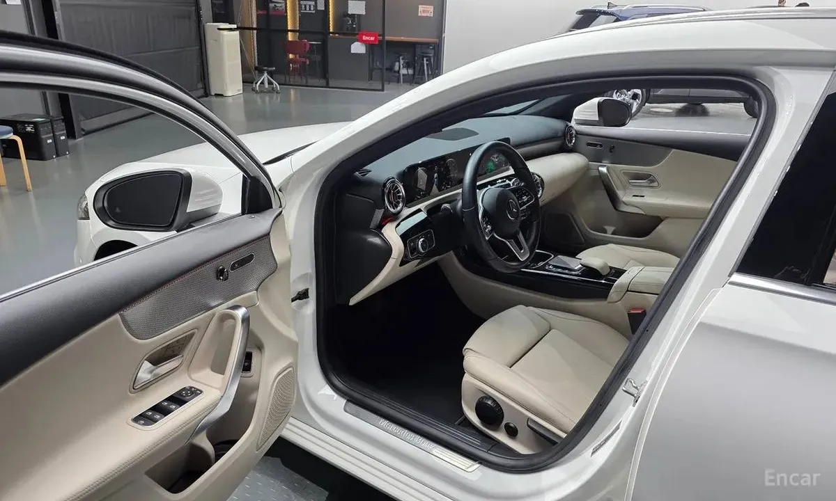 MERCEDES-BENZ A220 SEDAN 2022