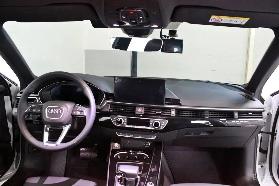 AUDI A4 PREMIUM 2022