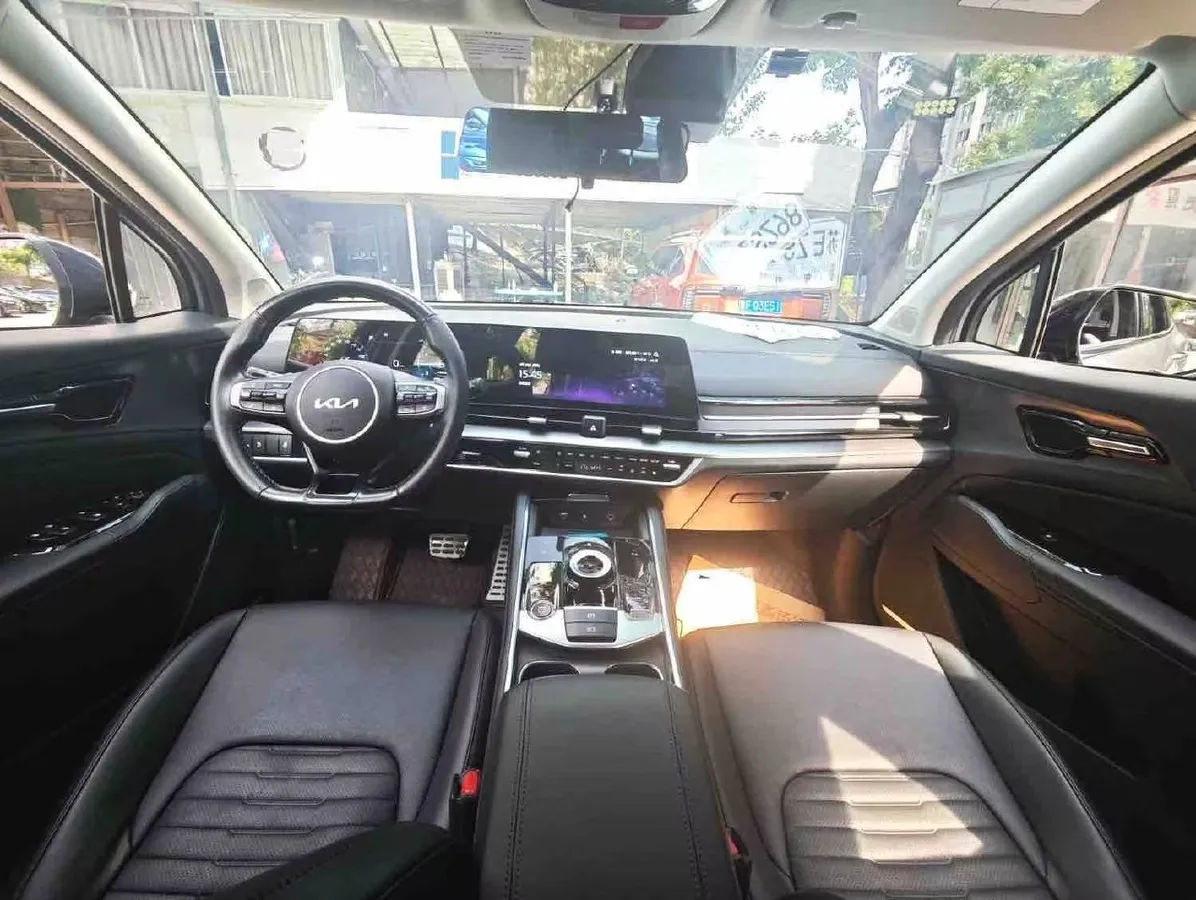 KIA SPORTAGE 2WD 2024
