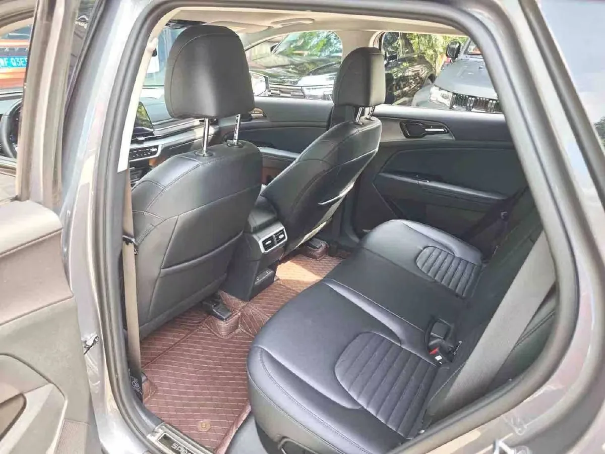 KIA SPORTAGE 2WD 2024