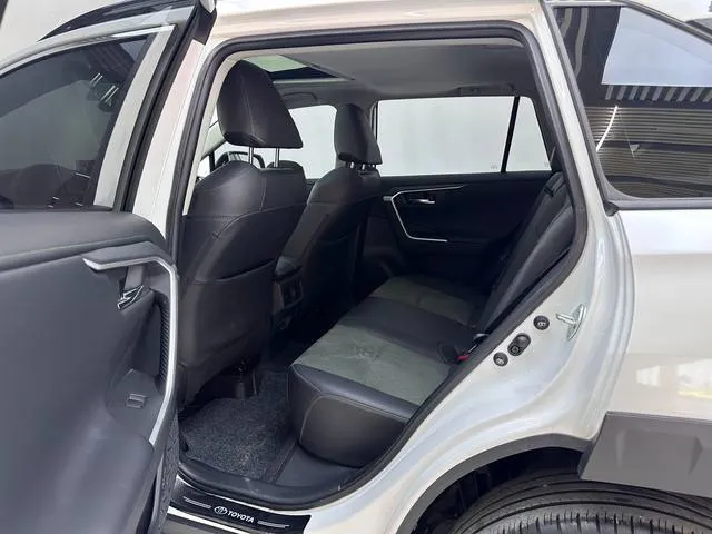 TOYOTA RAV4 2022