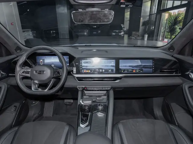 GEELY XINGYUE L HYBRID 2022