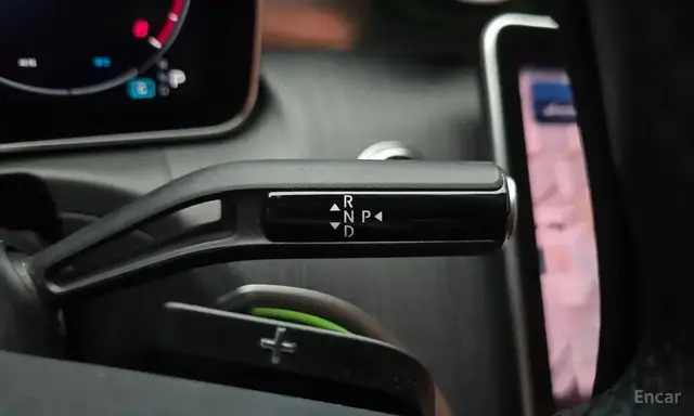 MERCEDES-BENZ C300 4MATIC AVANTGARDE 2023