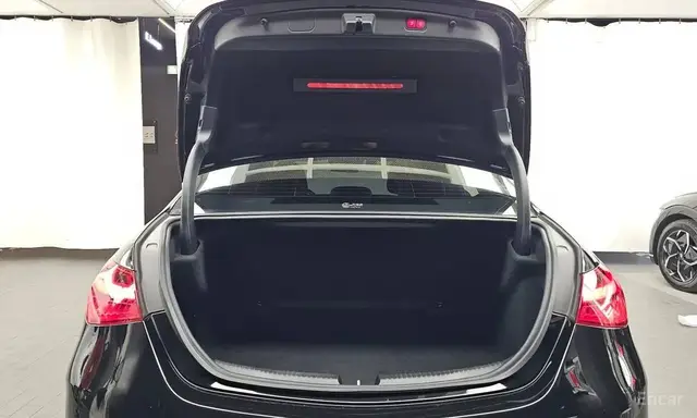 MERCEDES-BENZ C300 4MATIC AMG-LINE 2023