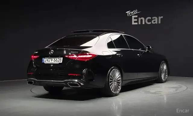 MERCEDES-BENZ C300 4MATIC AMG-LINE 2023