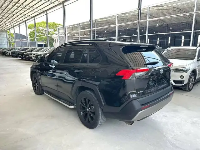 TOYOTA RAV4 HYBRID 2023
