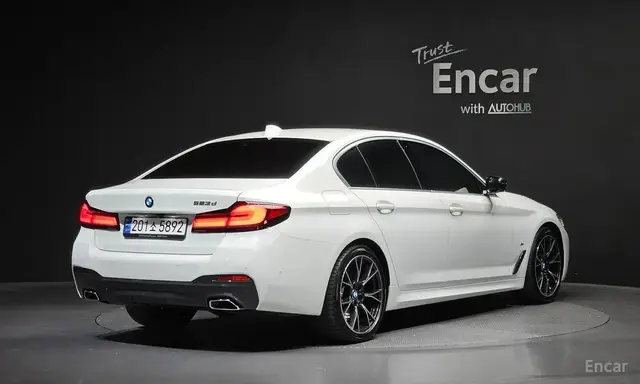 BMW 5 SERIES 2023