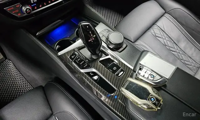 BMW 5 SERIES 2023