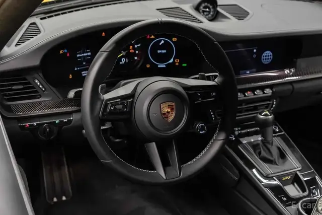 PORSCHE 911 2022