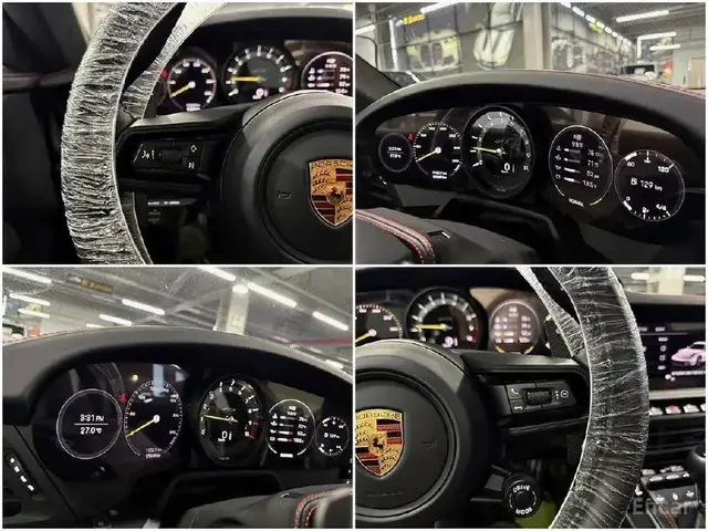 PORSCHE 911 2022