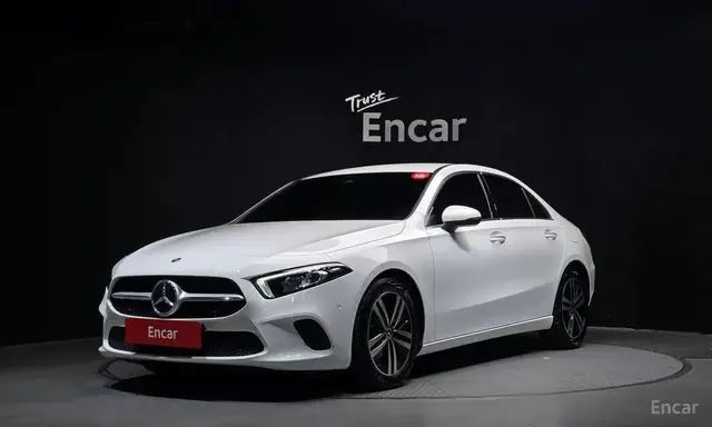 MERCEDES-BENZ A220 SEDAN 2022