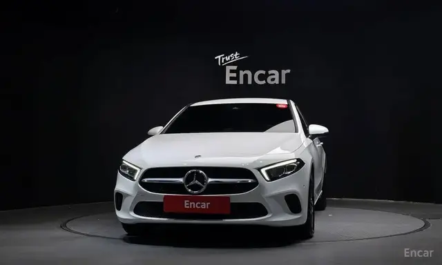 MERCEDES-BENZ A220 SEDAN 2022