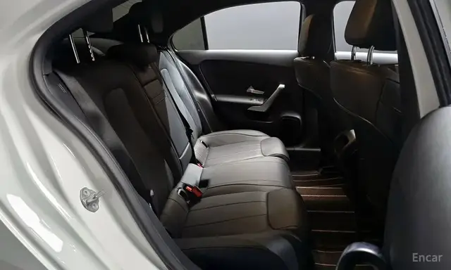 MERCEDES-BENZ A220 SEDAN 2022