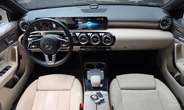 MERCEDES-BENZ A220 SEDAN 2022