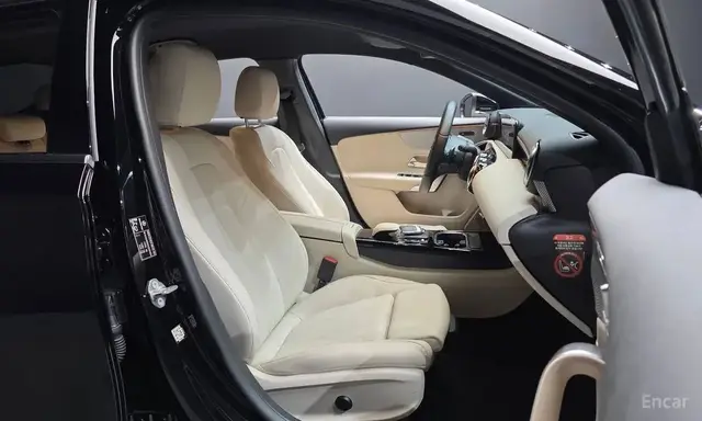 MERCEDES-BENZ A220 SEDAN 2022
