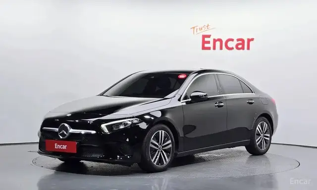 MERCEDES-BENZ A220 SEDAN 2022
