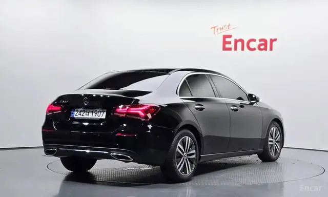 MERCEDES-BENZ A220 SEDAN 2022