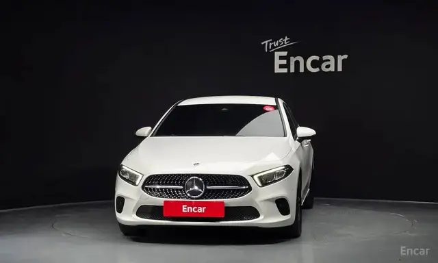 MERCEDES-BENZ A220 SEDAN 2022