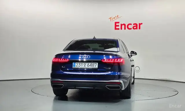 AUDI A4 PREMIUM 2023
