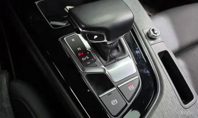 AUDI A4 PREMIUM 2023