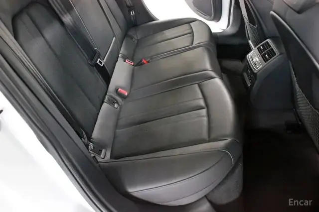 AUDI A4 PREMIUM 2022