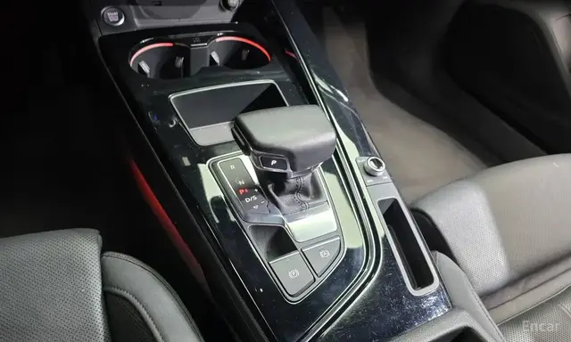 AUDI A4 PREMIUM 2022