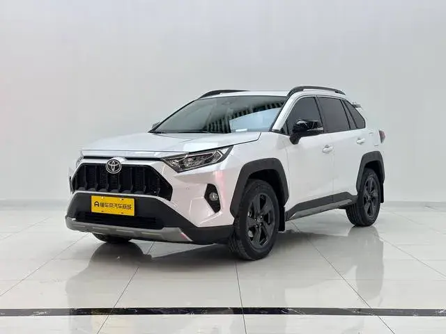 TOYOTA RAV4 2022