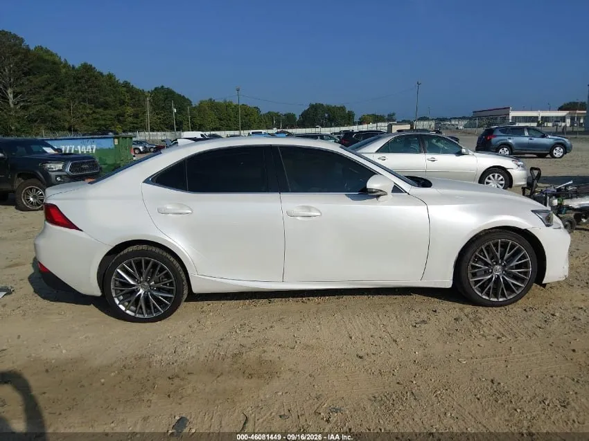 LEXUS IS 200T 2017