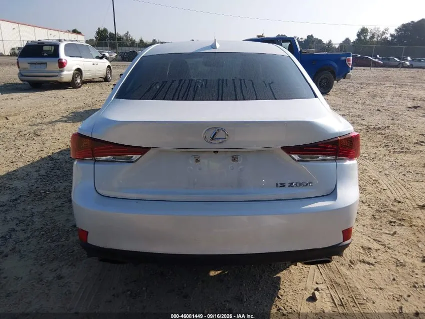 LEXUS IS 200T 2017