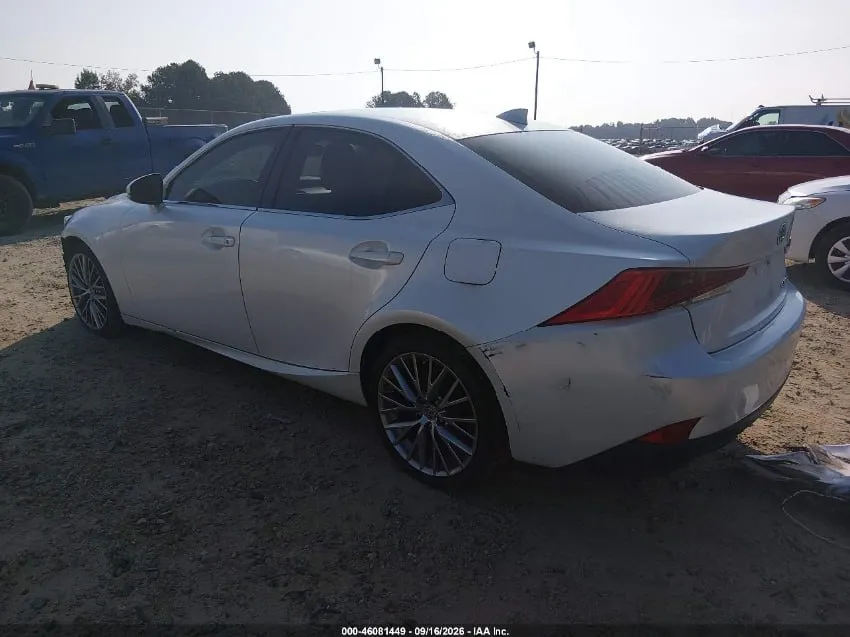 LEXUS IS 200T 2017