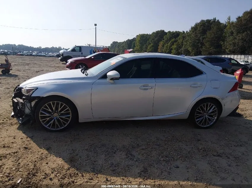 LEXUS IS 200T 2017