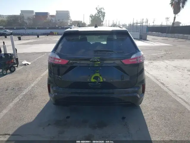 FORD EDGE SE 2022