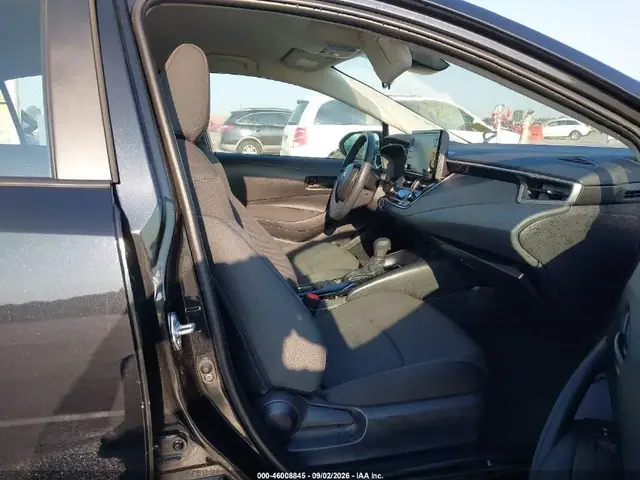 TOYOTA COROLLA LE 2022
