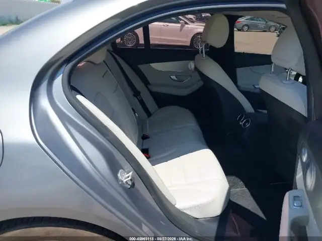 MERCEDES-BENZ C-CLASS C 300 2016