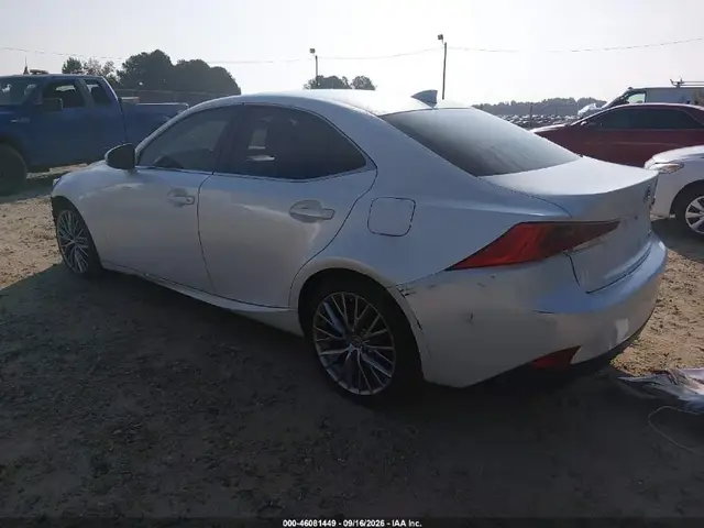 LEXUS IS 200T 2017