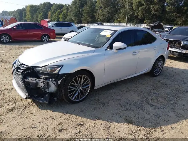 LEXUS IS 200T 2017