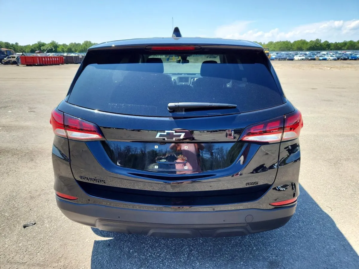 CHEVROLET EQUINOX LS 2024