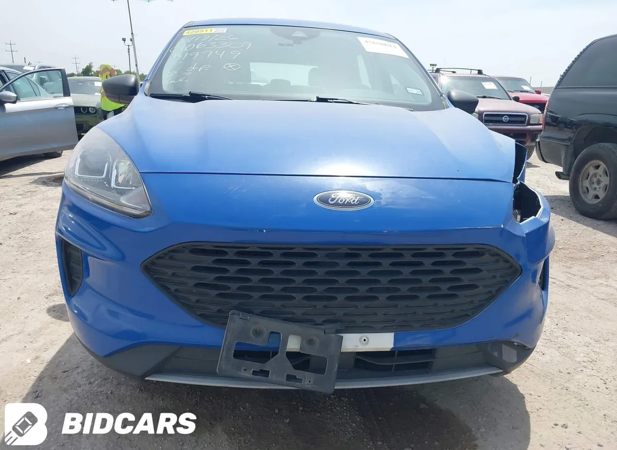 FORD ESCAPE S 2022