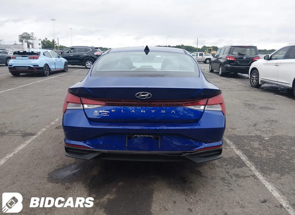 HYUNDAI ELANTRA SE 2022